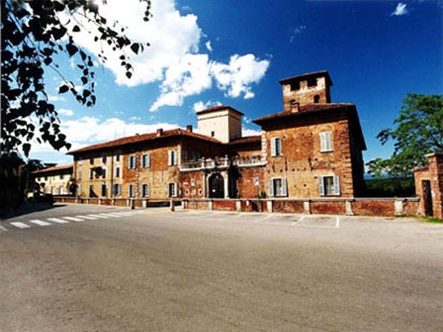 Castello Visconteo Di Fagnano Olona - Veduta esterna