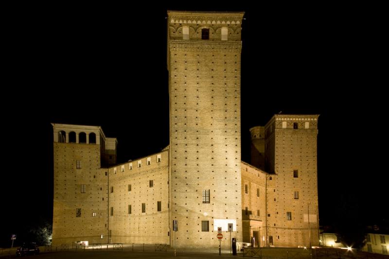 Castello Dei Principi Acaja Di Fossano - Veduta notturna