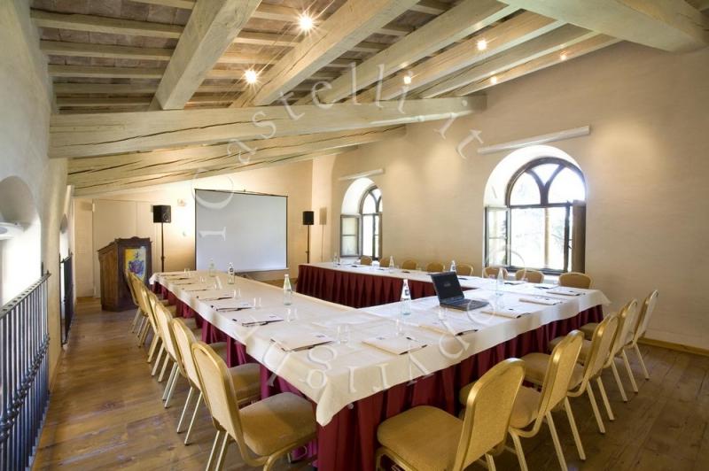 Castello Di Bevilacqua, la sala convegni