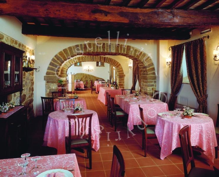 Castello Di Petrata, la sala ristorante