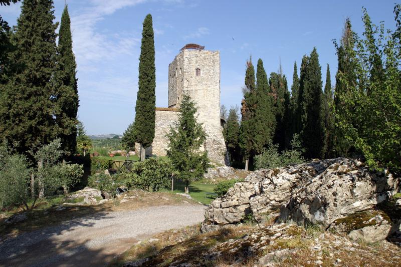 Castello Di Tornano, veduta esterna