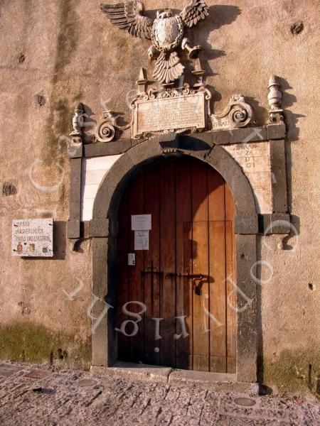 Castello Svevo Di Randazzo, l'ingresso