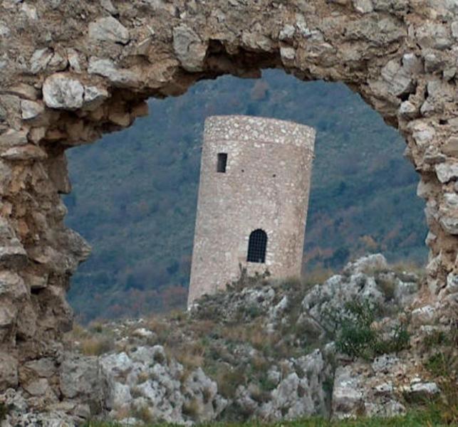 Castello Dei Conti D'Aquino Di Roccasecca-Interno