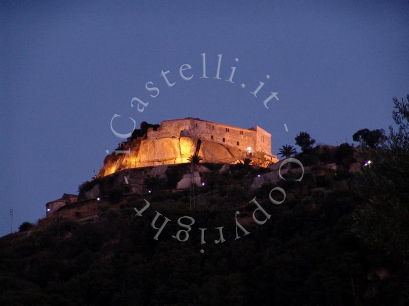 Castello Grande Di Castiglione Di Sicilia, panoramica al tramonto dall'Alcantara