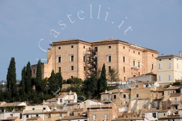 Castello Chiola, veduta panoramica