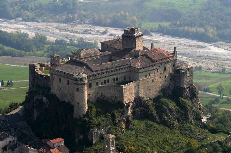MURI CHE PARLANO: ALLA SCOPERTA DELL’ARCHEOLOGIA MURARIA DELLA FORTEZZA