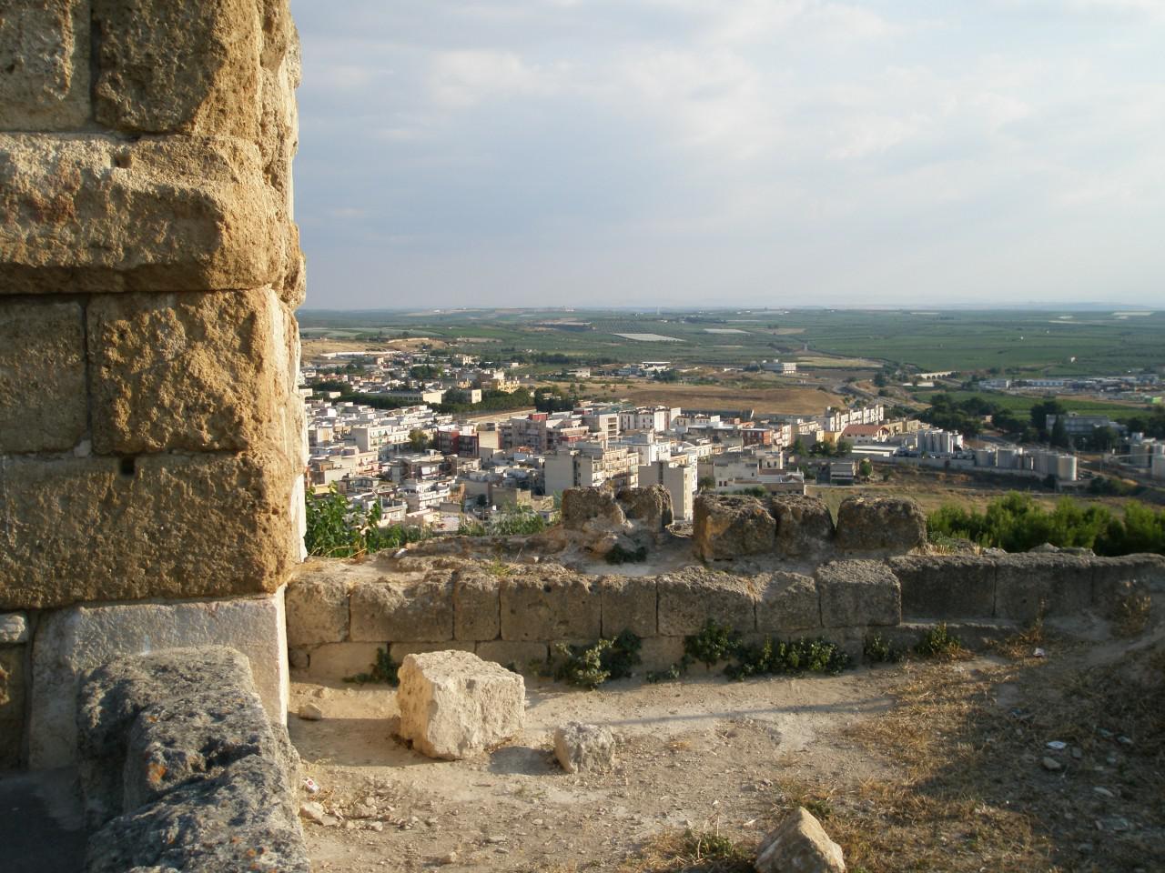 Castello Di Canosa