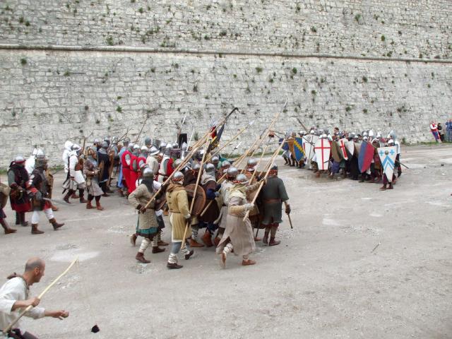 Castello Di Brescia - eventi medievali- assedio Federico II aprile 2008