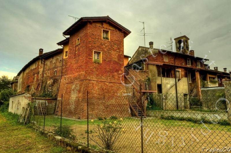 Castrum E Castello Di Lomello