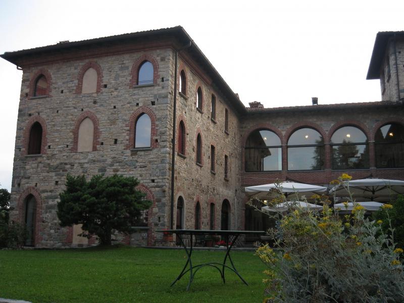 Castello Di Casiglio, veduta esterna
