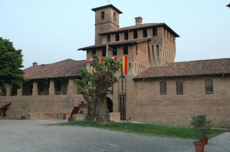 Castello Di Pagazzano - Particolare costruzione in cotto