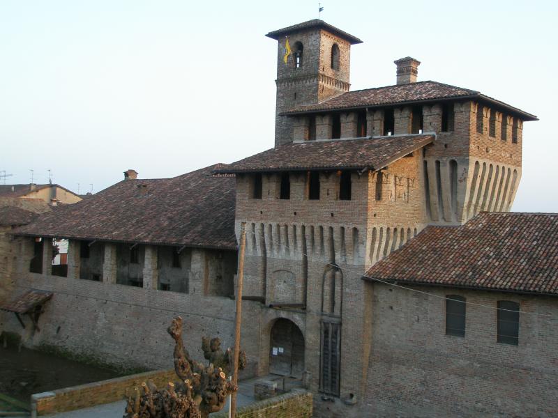 Castello Di Pagazzano - esterno
