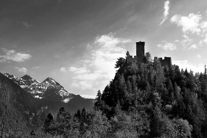 Castello Di Graines - Sulle altezze rocciose