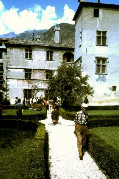 Castello di Issogne - il cortile