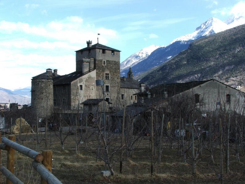 Castello Sarriod De La Tour - Veduta esterna