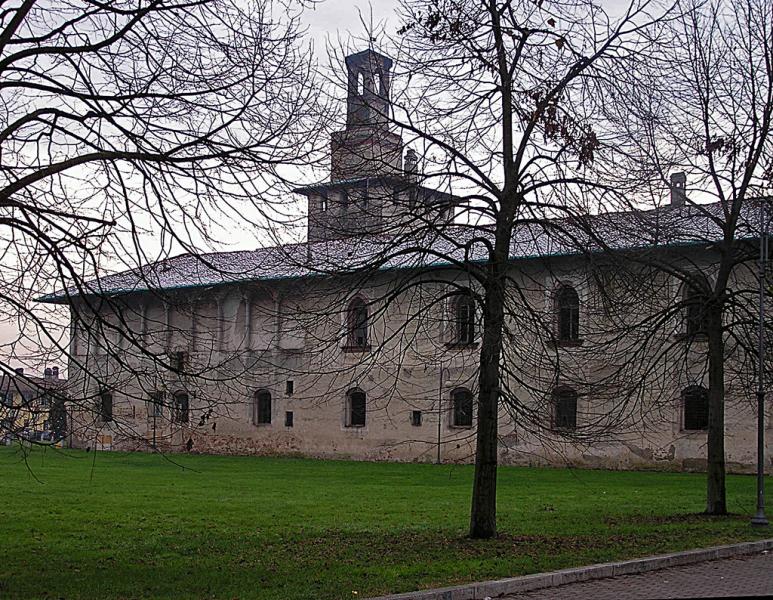 Castello Visconteo Di Cusago - veduta esterna