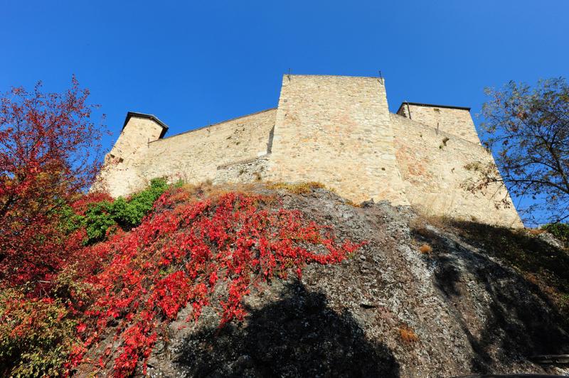 Castello Di Rossena