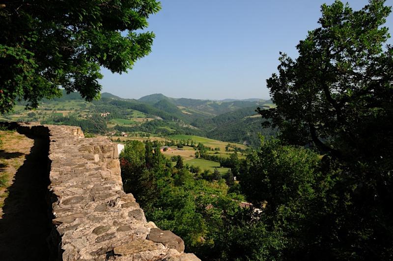Castello Di Rossena - panorama visto dal Castello