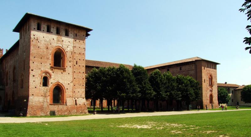 Castello Visconteo Sforzesco Di Vigevano - Veduta esterna