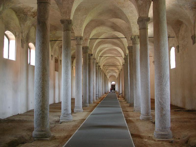 Castello Visconteo Sforzesco Di Vigevano - Colonne e volte