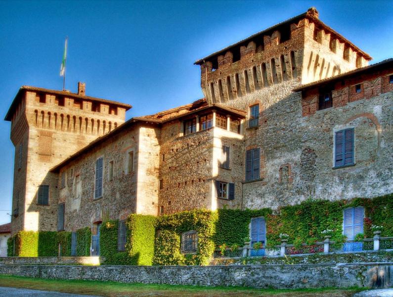 Castello Visconti Di San Vito - Veduta esterna