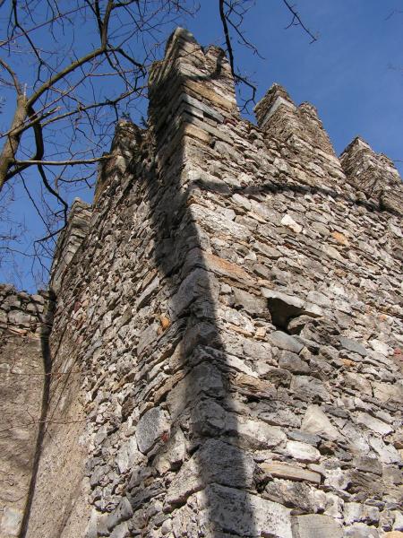 Rocca Di Orino - Torre merlata