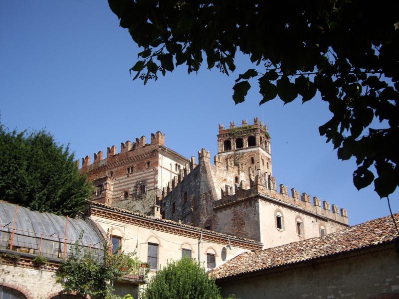 Castello Di Camino - Veduta esterna