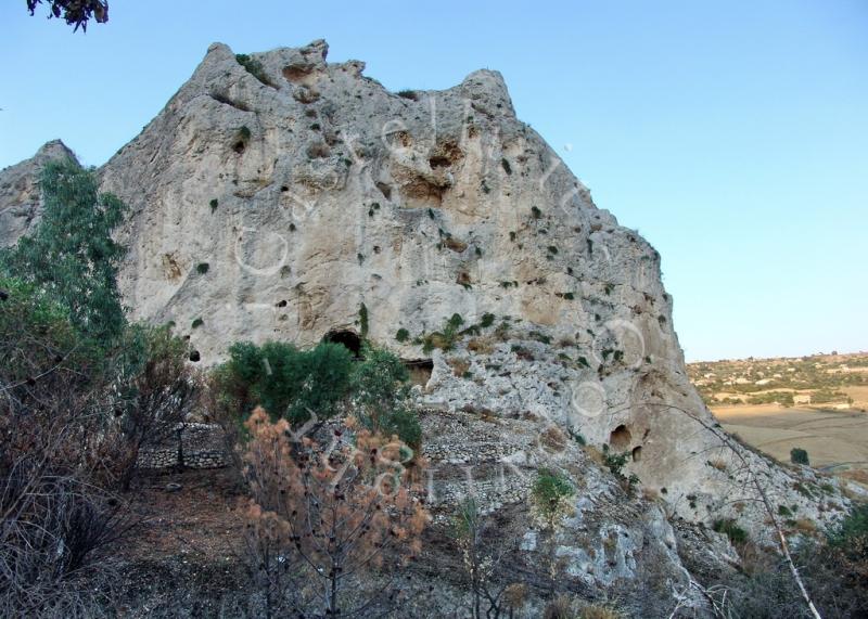 Castello Di Calatasudemi, la Pietra vista dal basso