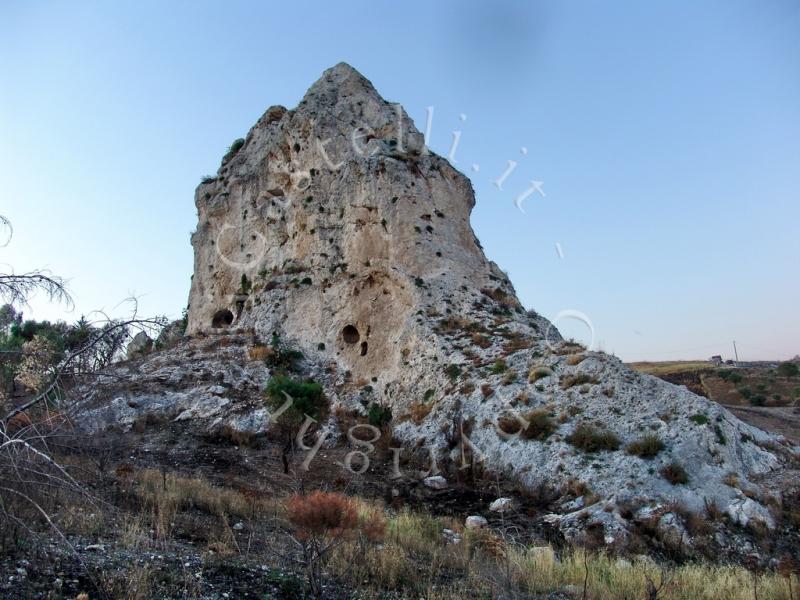 Castello Di Calatasudemi O La Pietra