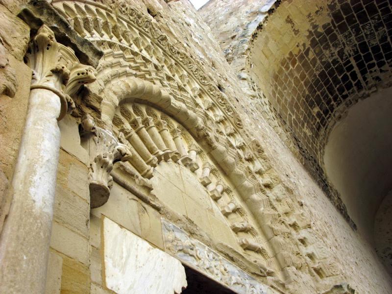 Castello Di Favara, parte del portale di accesso alla cappella palatina