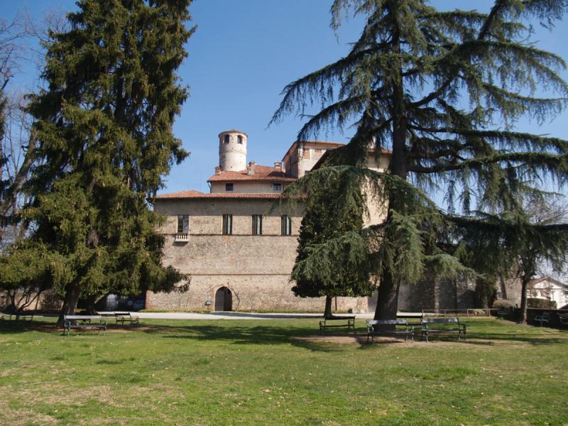 Castello Della Manta, veduta esterna