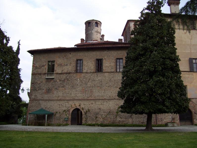 Castello Di Fara Novarese O Castellone - Veduta esterna