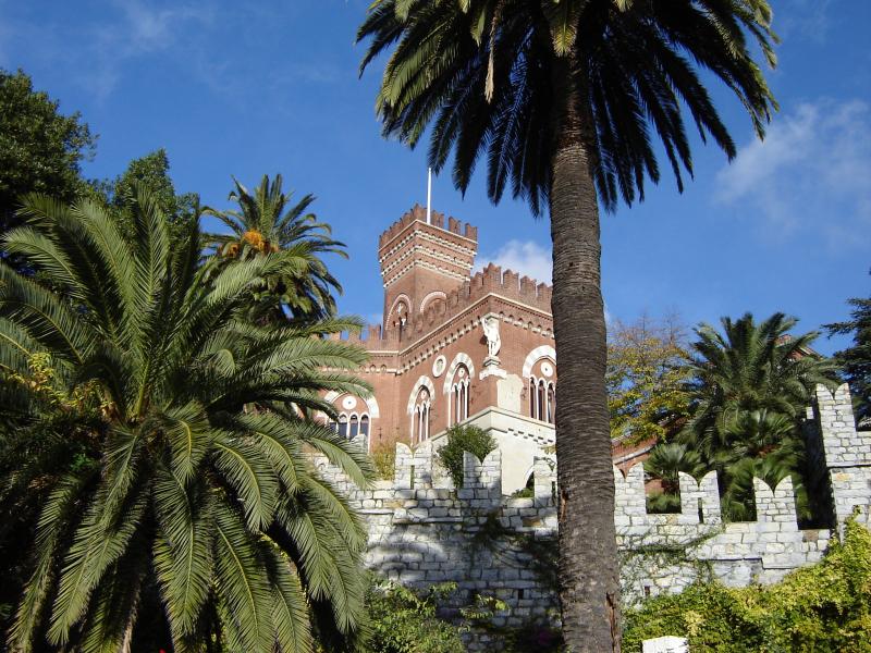 Castello D'Albertis - Veduta esterna