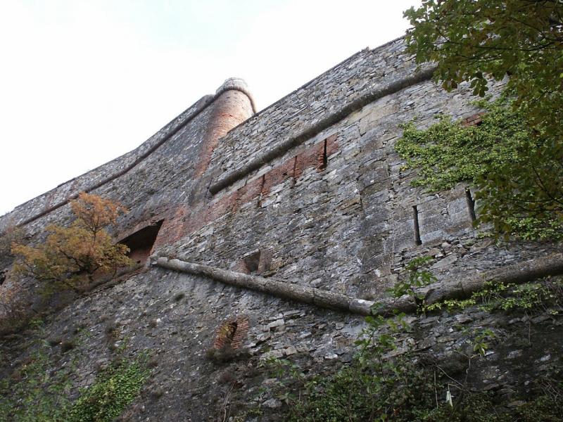 Forte Sperone Di Genova - le mura