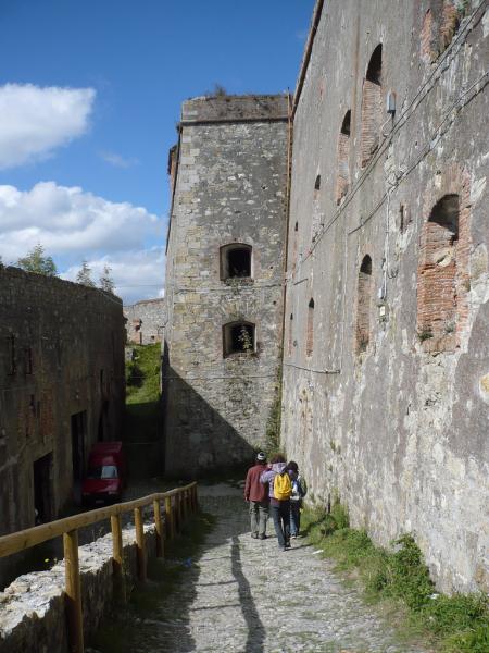 Forte Sperone Di Genova - le mura