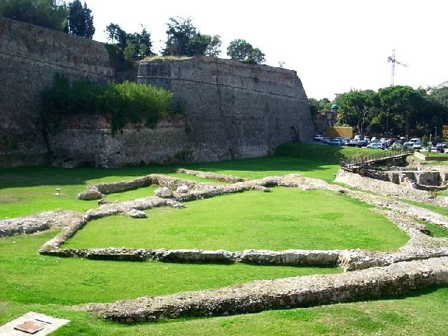 Fortezza Del Priamar Di Savona - visione esterna