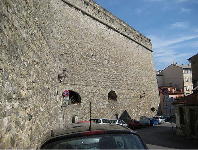 Castello Di San Giusto A Trieste - Le mura