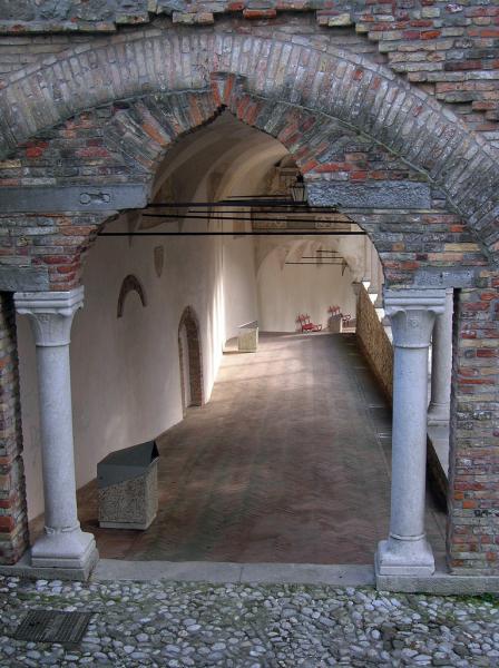 Castello Di Udine - portico ad arco