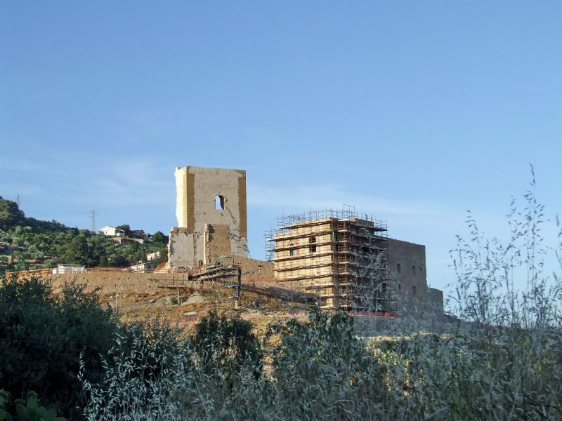 Castello Di Misilmeri, durante i lavori di restauro, giugno 2009