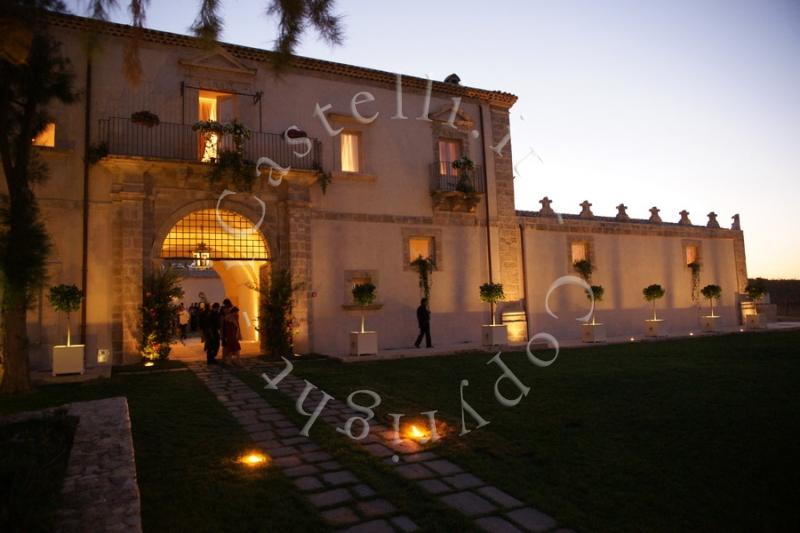 Castello Camemi, veduta notturna esterna