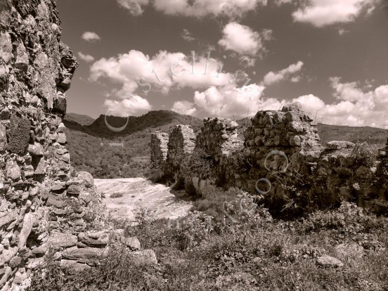 Castello Di Motta Della Placa, alcune mura ruderizzate