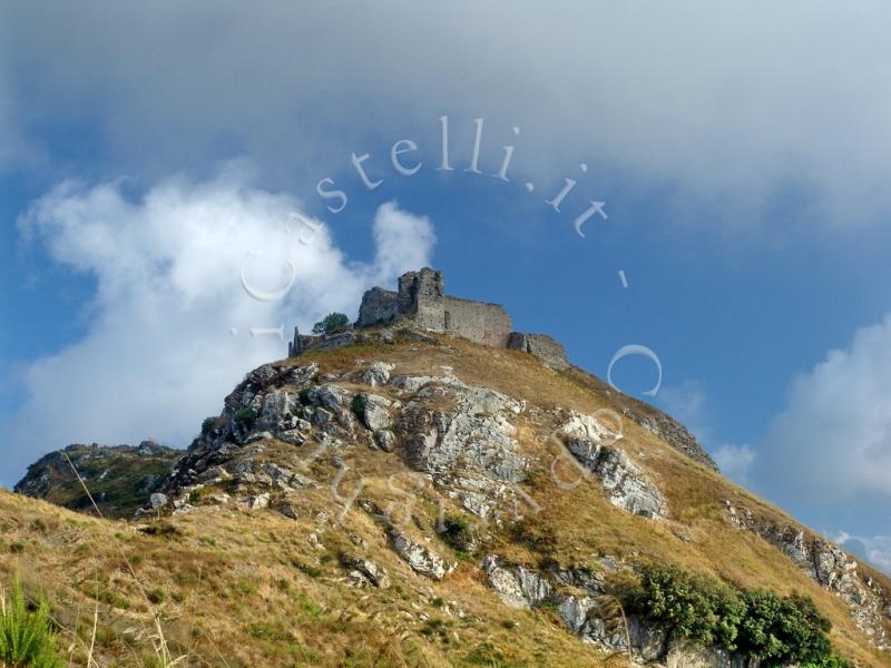 Castello Di Gioiosa Guardia, panoramica del monte da nord-ovest