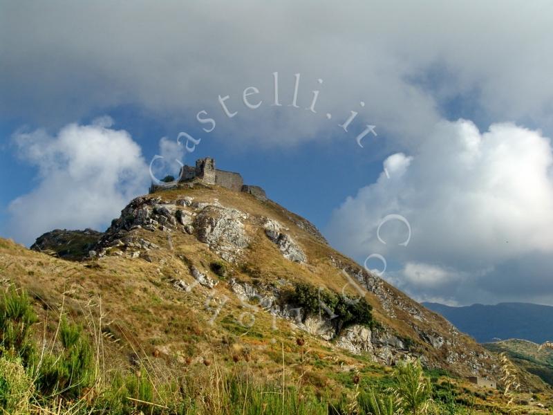 Castello Di Gioiosa Guardia, panoramica del monte da nord-ovest