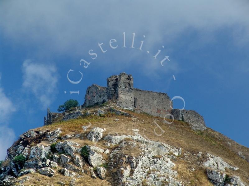 Castello Di Gioiosa Guardia, ruderi del castello