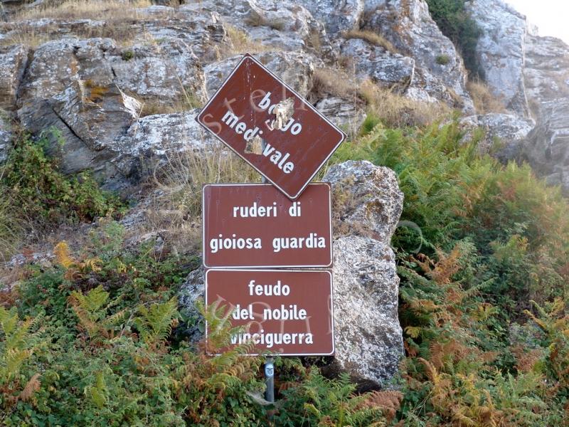 Castello Di Gioiosa Guardia, segnaletica turistica