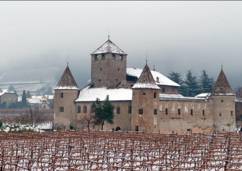 Castel Mareccio, panoramica in inverno
