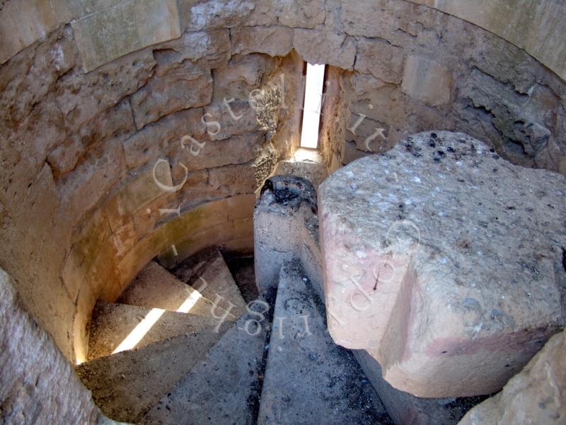 Torre Di Federico A Enna, particolare della scala in pietra che porta in cima alla torre