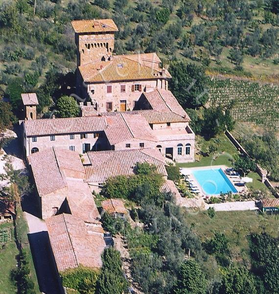 Castello Di Cafaggio, veduta panoramica esterna