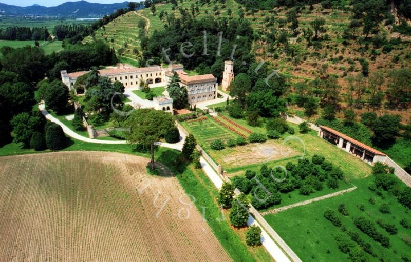 Castello Di Lispida, veduta panoramica aerea