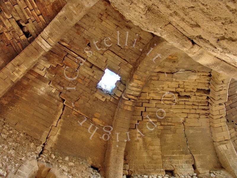 Castello Di Mongialino, la volta della torre che rischia di crollare